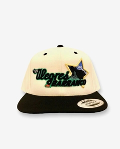 GORRA BICOLOR BLANCO Y NEGRO