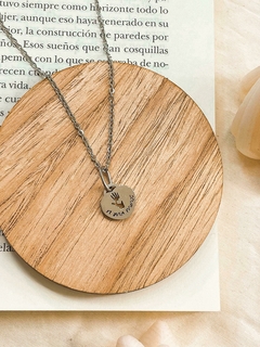 Dije acero feminista Ni una menos corazón (pequeño) y cadena