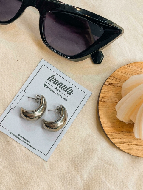 Aros gotas alargados acero quirúrgico TENDENCIA