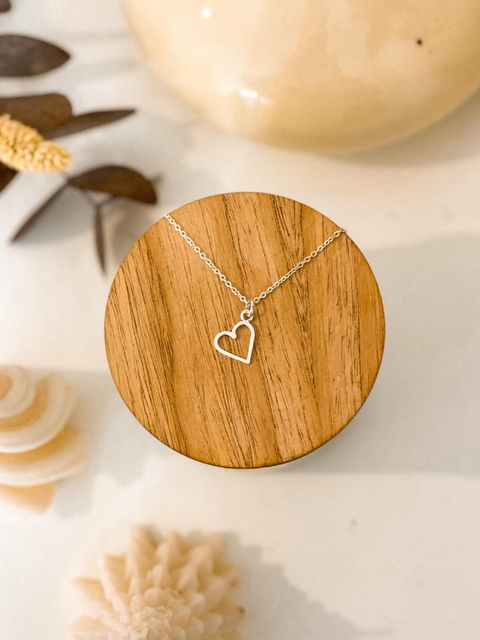 Dije Corazón calado Plata 925 con cadena acero blanco