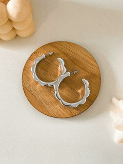 AROS ARGOLLAS CON RELIEVE LAMINADA EN PLATA -CHUNKY - comprar online