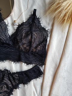 Conjunto preto e nude de renda sem bojo - loja online