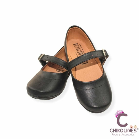 Calzado escolar para niña. Zapato escolar infantil