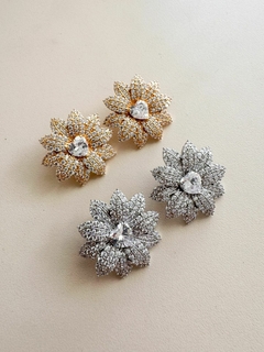 Brinco Radiant Flower na internet