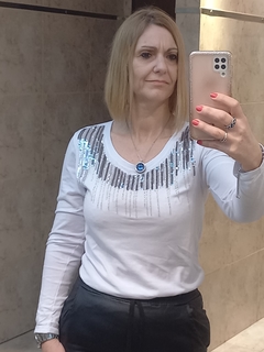 Remera líneas delanteras canutillos en internet