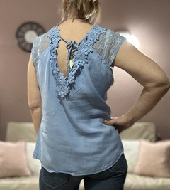 Blusa “Florida” en internet