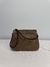 Bolsa Fendi na internet