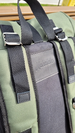 Mochila City 30 L ¨Verde y Negro ¨ - Makelele