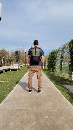 Mochila City 30 L ¨Verde y Negro ¨ - tienda online