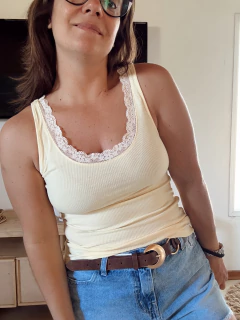 Musculosa Adriana