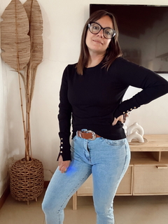 Sweater básico importado en internet