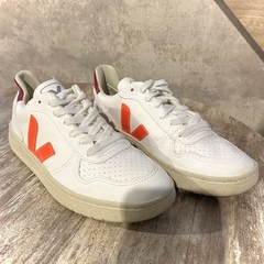 Zapatillas Veja V-10 T. 36 - The Brand Closet