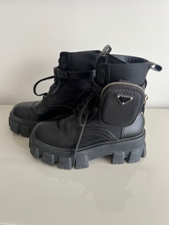 BORCEGOS PRADA RE-NYLON T. 38 - comprar online