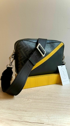 Cartera Fendi Diagonal Camera Case - comprar online