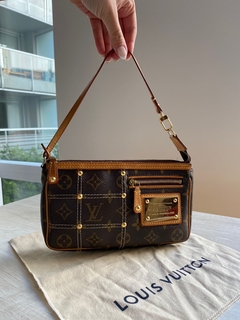 CARTERA LOUIS VUITTON RIVET POCHETTE - comprar online