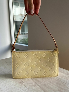 CARTERA LOUIS VUITTON LEXINGTON VERNIS POCHETTE - comprar online
