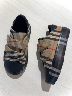 Zapatillas Burberry Kids T. 26 - comprar online