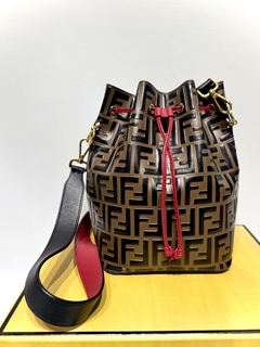 CARTERA FENDI MON TRESOR BUCKET - comprar online