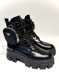 BORCEGOS PRADA RE-NYLON T. 41 - comprar online