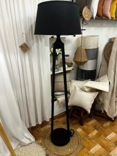 Lampara de pie Luce - comprar online