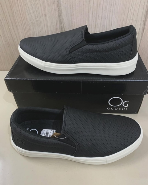 SAPATENIS OGOCHI PRETO EM COURO SINTETICO