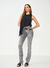 Calça Jeans bia com Aplicação na internet