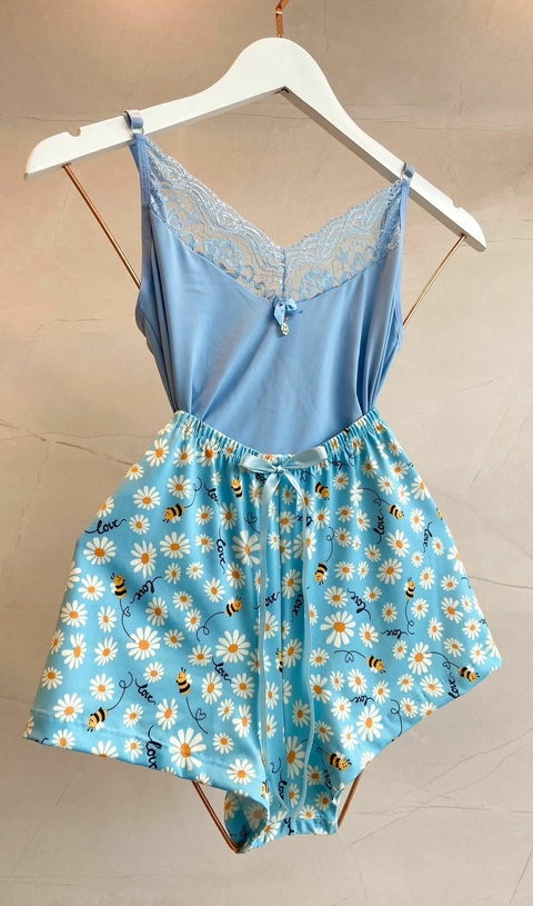 SHORT DOLL CÉU DE MARGARIDAS