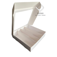 Caja Con Visor Y Separador 19x19x4.5