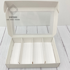 Caja Con Visor y Separador 21x13.5x4 - Vikybox