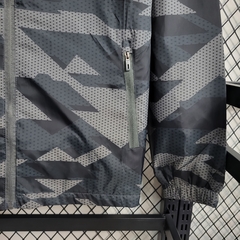 Imagem do Corta Vento Nike - Preto e Cinza