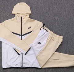 Conjuto de frio Nike Tech Fleece - Amarelo e Branco