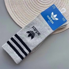 Meias Esportivas Adidas Cano Longo - GOATshopping - WWE, Grifes, Gym, & Sneakers