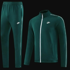 Conjunto Nike Verde Escuro | Estilo Slim com Zíper Branco e Pegada Esportiva na internet