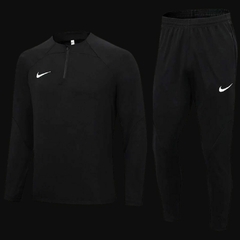 Conjunto Nike Preto Slim | Esportivo e Casual com Estilo Total Black na internet