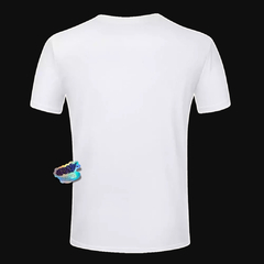 Camiseta Branca Gringa - Modelo 100% Algodão na internet