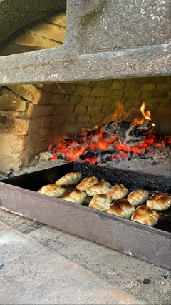 EMPANADAS DE BONDIOLA DESMECHADA MUZZARELLA DISCOS ESPECIALES HORNO 12 UNIDADES ( Congeladas Crudas ) - NoTanGourmet