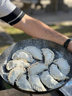 EMPANADAS DE TERNERA DESMECHADA A LA BARBACOA DISCOS ESPECIALES HORNO 12 UNIDADES ( CONGELADAS CRUDAS )