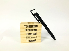 Caneta com suporte para celular - comprar online
