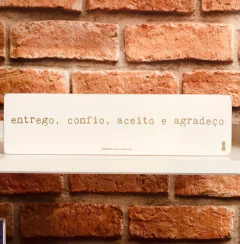 Box Entrego Confio 8x30