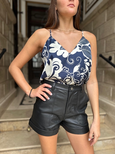 SHORT GRECIA