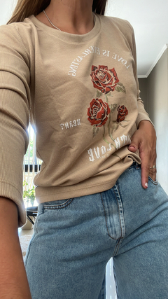 Remera Love
