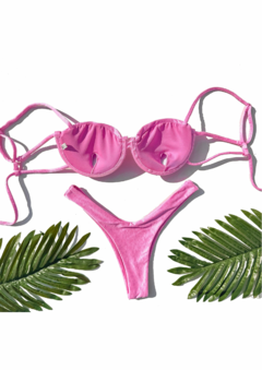 Bikini Califórnia na internet