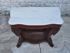 Consola Isabelina de caoba con tapa de mármol blanco turco. Cód. 15033 - comprar online
