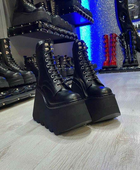 Borceguito empinado cuero legitimo