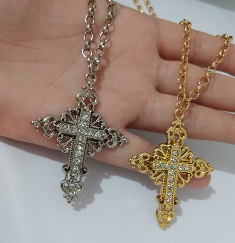Colar Crucifixo Cruz Grande com Zircônias Prateado ou Dourado