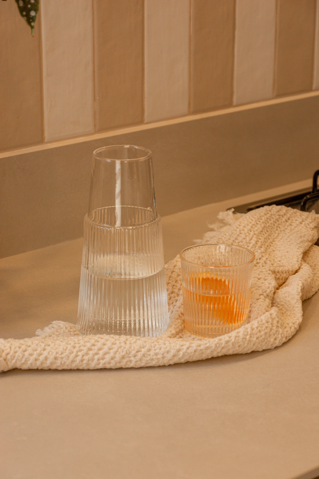 Jarra de noche rayas