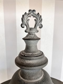 Lanterna Decorativa - Formato Ovalado - Metal e Vidro - G na internet