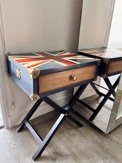 Mesa Lateral England - Madeira com Gaveta - comprar online