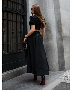 Conjunto de Crepe Preto Isabella Preto na internet