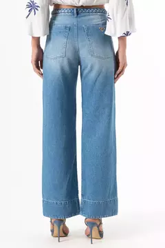 Calça Full Leg com Detalhe no Cós Cecília na internet